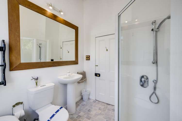 84 Middle Road Havelock North_9