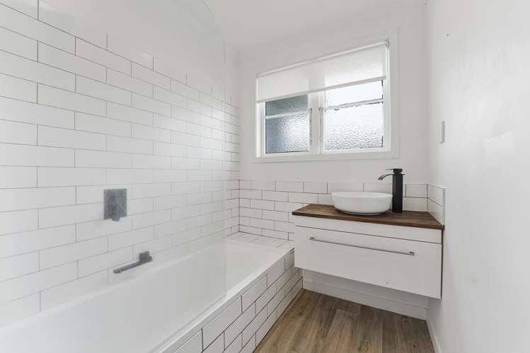 50 Swansea Road Stratford_6