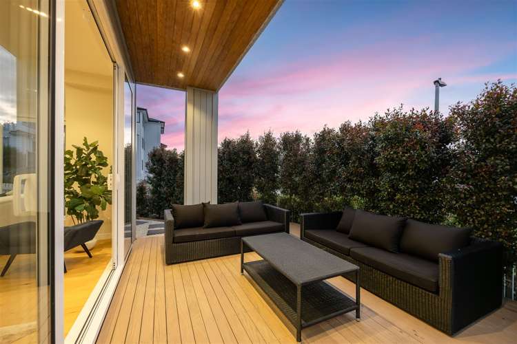 10 Turutu Place Long Bay_12