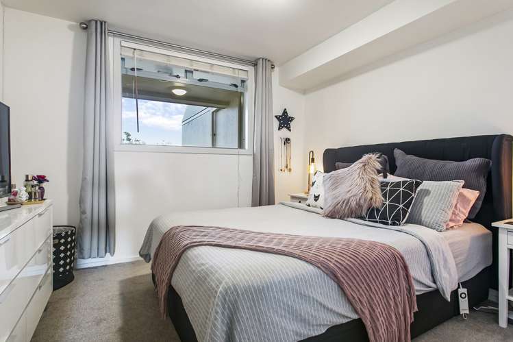 9/3a Harrison Road Mount Wellington_9