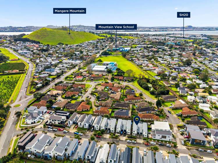 24 Tapuwae Way Mangere Bridge_16