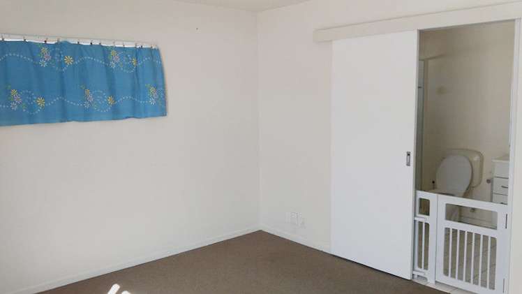 20/6 Ambrico Place New Lynn_6