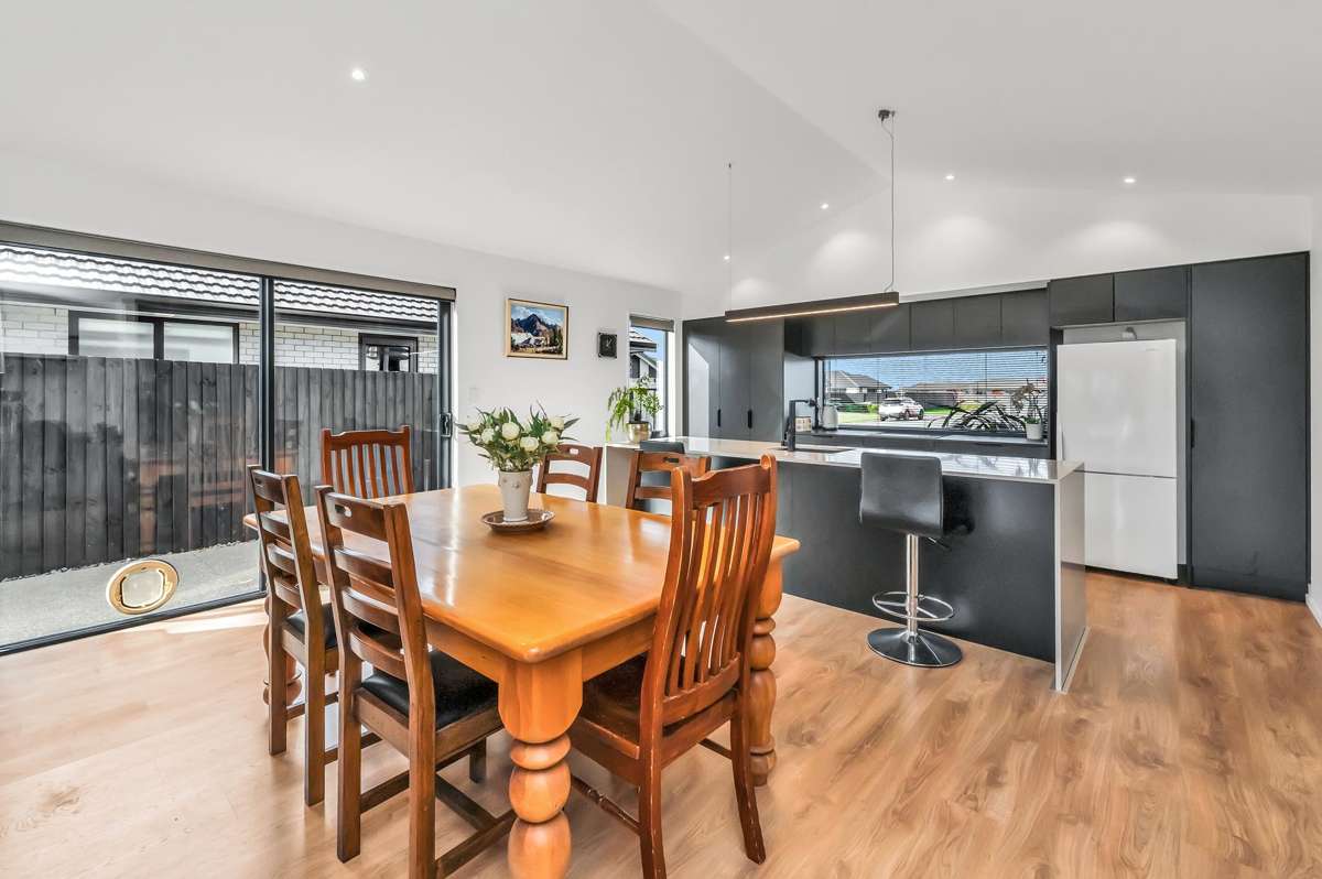 12 Olivia Street_3