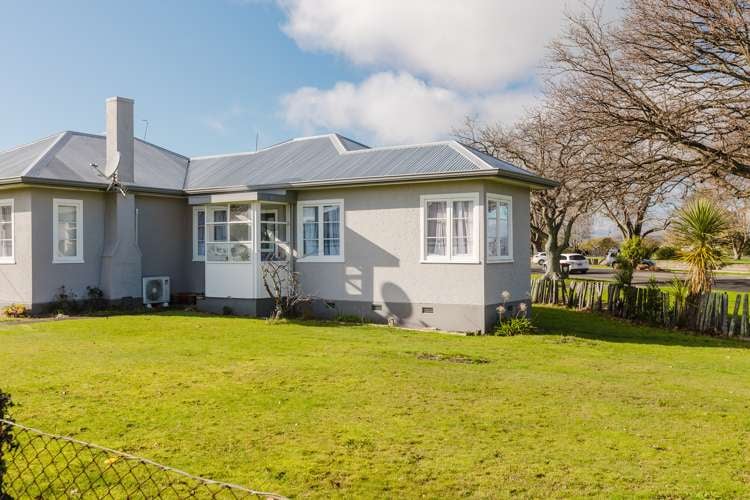 2/1 Kimbolton Road Feilding_8