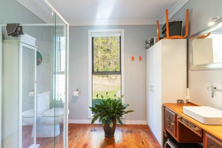 6 Millett Road Whangaripo_17