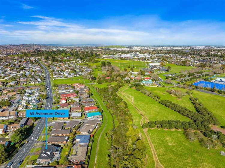 65 Aviemore Drive Highland Park_32