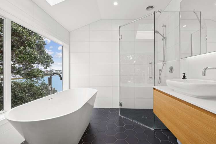 83 Ngataringa Road Devonport_23