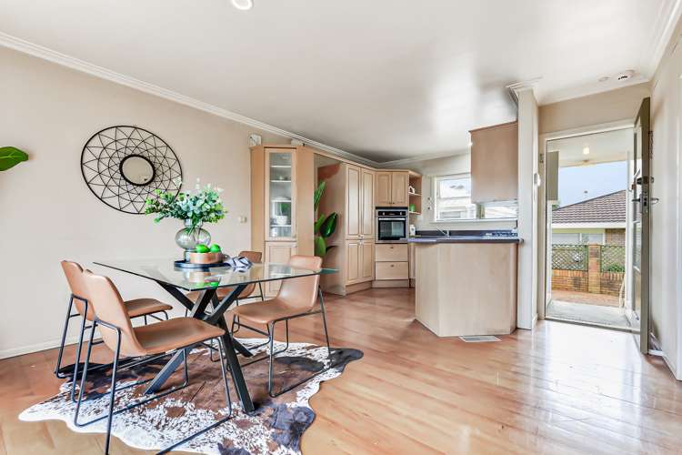 740 River Road Chartwell_15