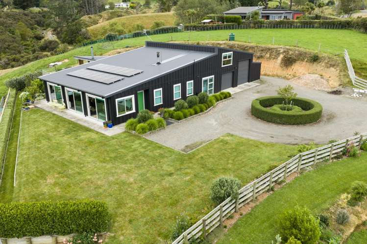 165 Albert Road Tokomaru_47