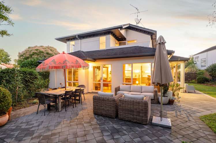 29 Huntington Drive Huntington_32