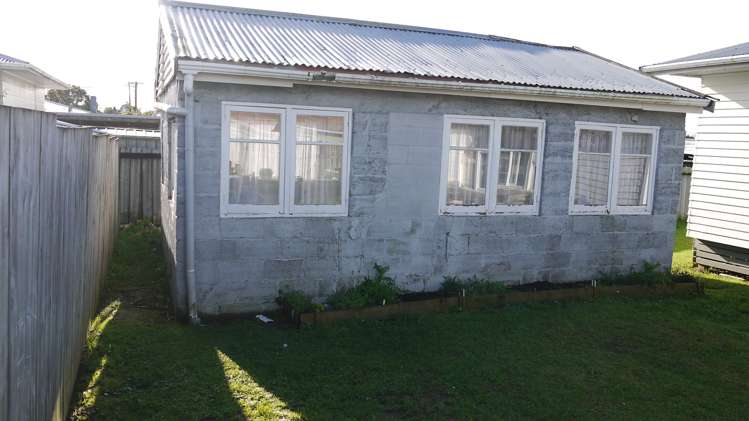 13a George Street Mangere East_15