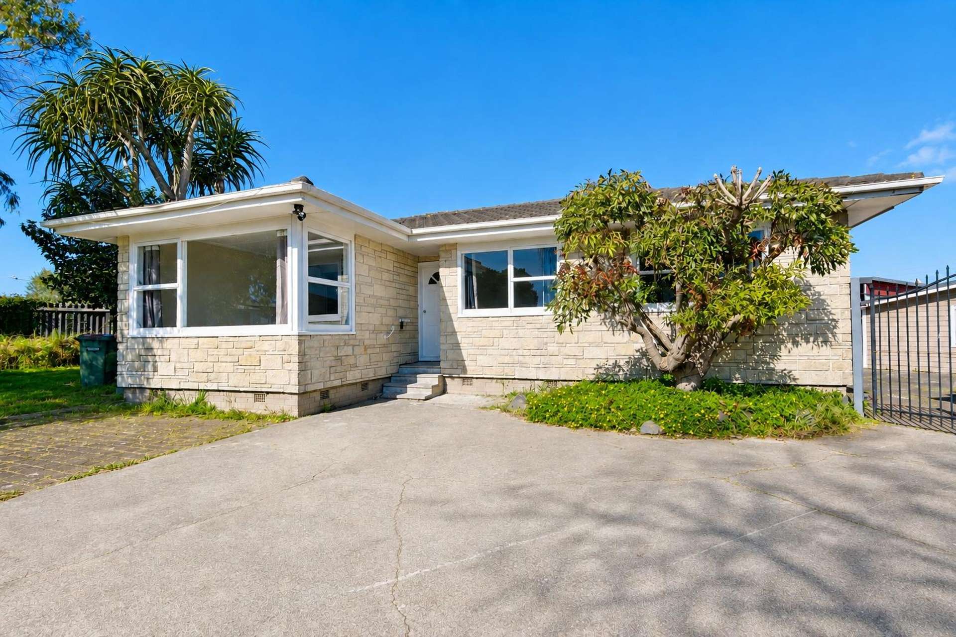 111 Chichester Drive 10940_0