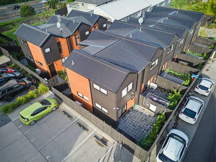 6/13 Brough Road Manurewa East_12
