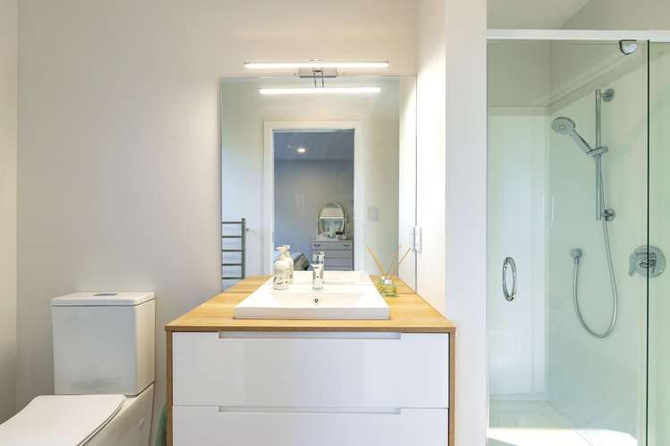 17 Pine Hill Rise Fairhall_26
