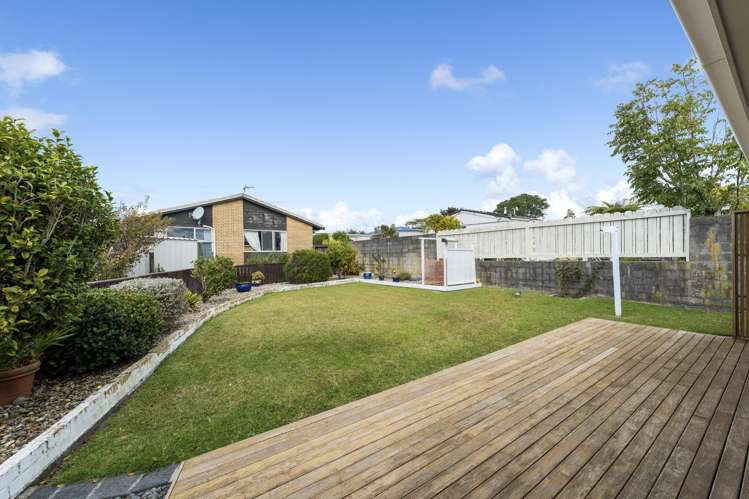 2/9 Annette Avenue Te Atatu South_15