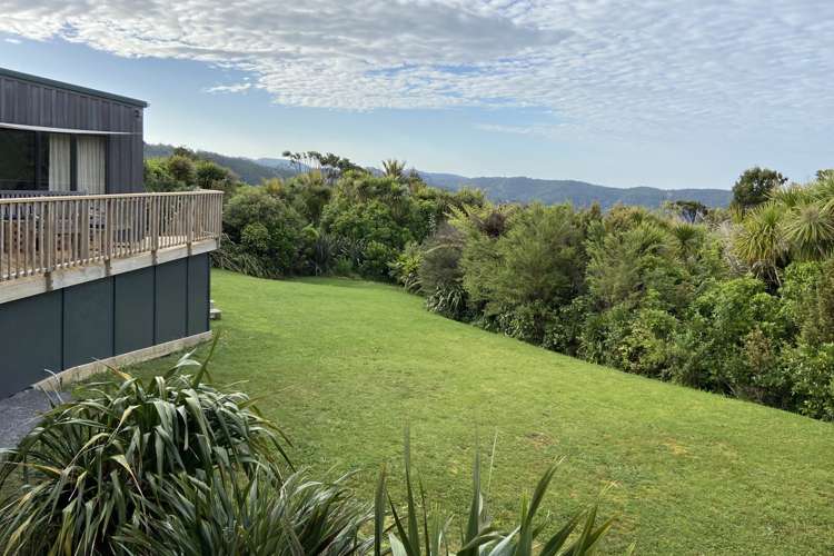 203 Piha Road Piha_36