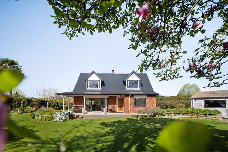 166 Racecourse Road_5