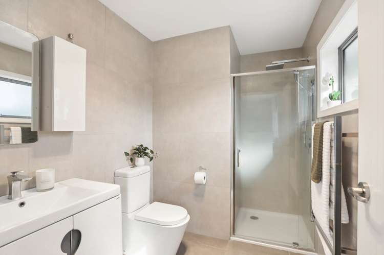 680 Mount Albert Road Royal Oak_19
