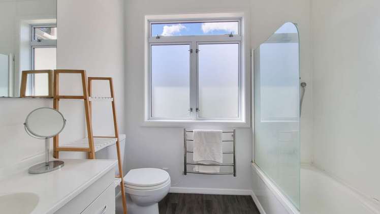 22a Lewis Road Lynmore_11