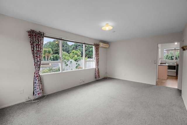 1/9 Woodcote Avenue Hornby_4