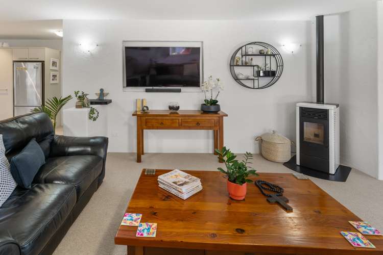 41 Cambelldon Crescent Stoke_6