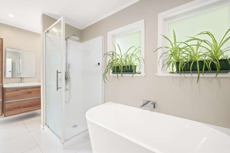 18b Basley Road Owhata_4