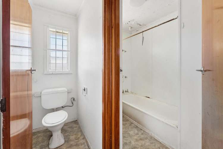 28 Laura Street Kelston_12