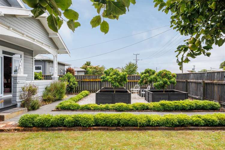 8 Lyon Street Marton_16