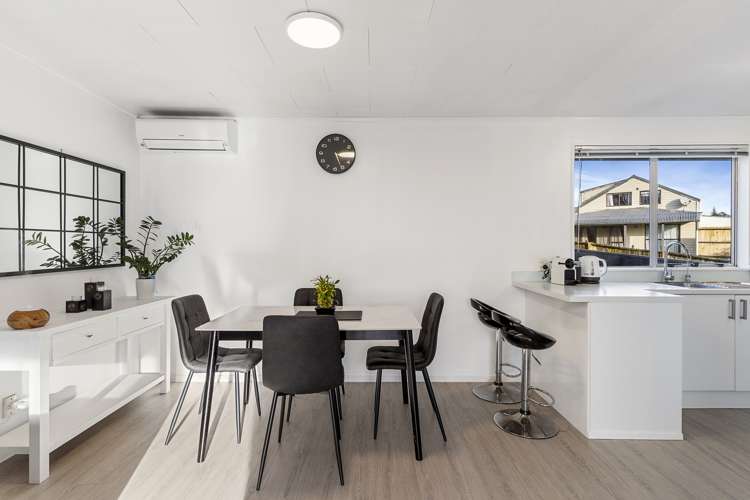 1/63 Rosier Road Glen Eden_7