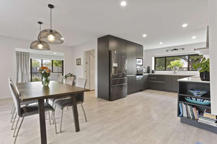 10 Pyatt Place Redwood_8