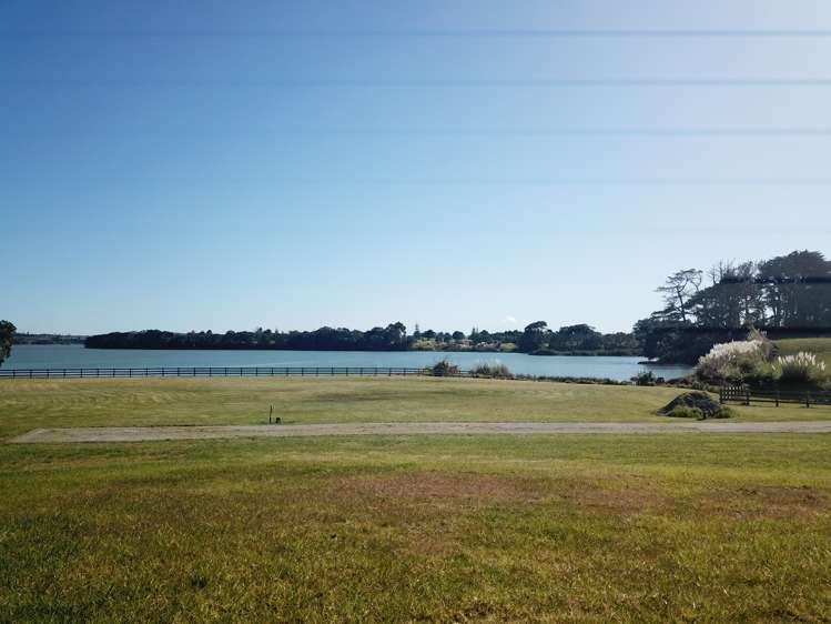 17 Goble Road Clarks Beach_13