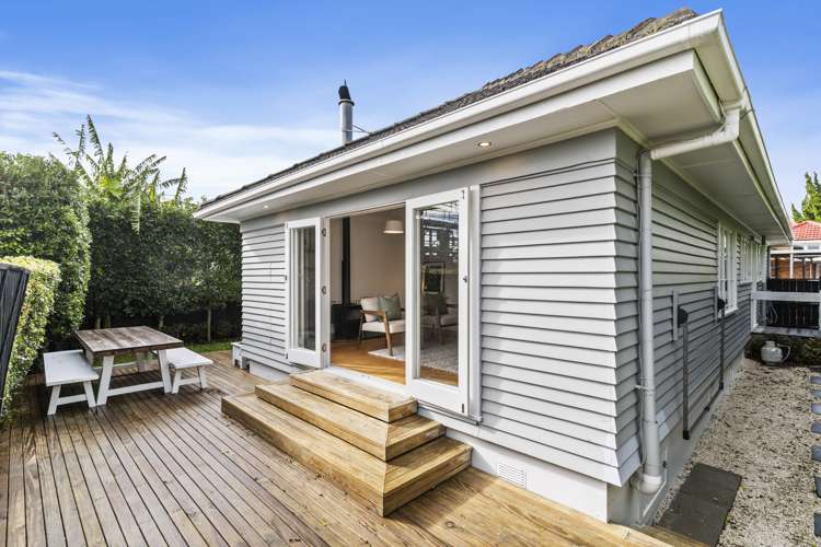 1615a Great North Road Waterview_14