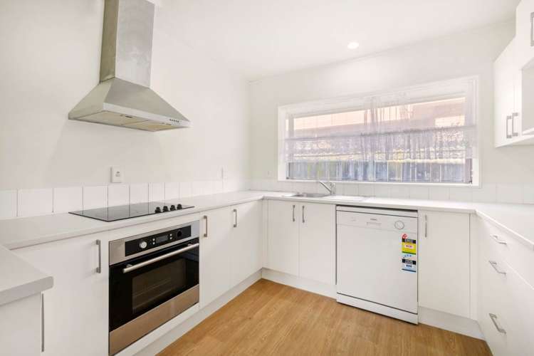 8 Enuamanu Road Favona_13