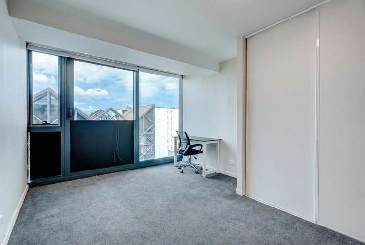 1112/135 Hobson Street City Centre_9