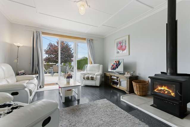 Affordable with large garage in Central Otago
