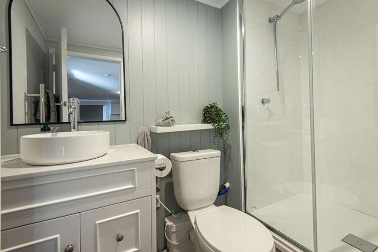 44 Memorial Drive Parahaki_13