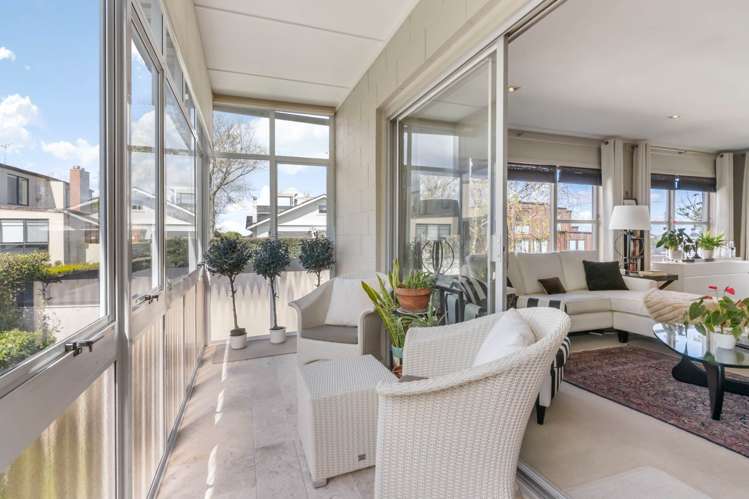 4/36 Clonbern Road Remuera_2