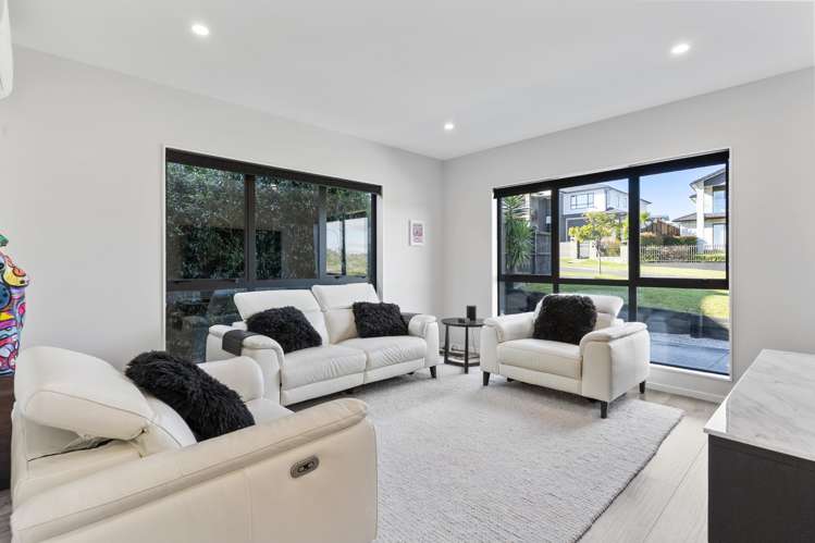 7 Hapukupuku Avenue Beachlands_10