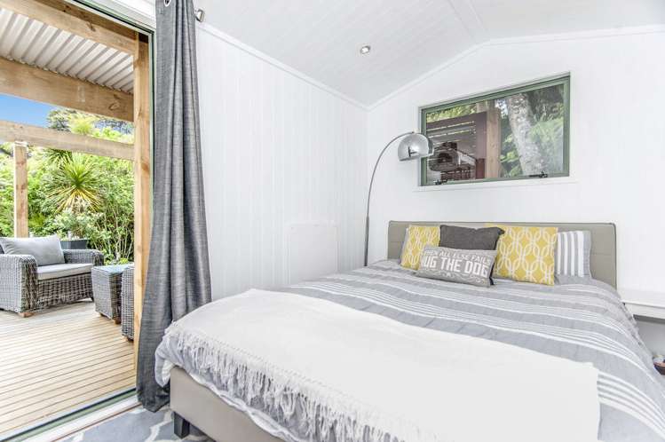 94 Victory Road Laingholm_11