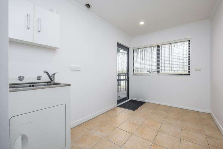 139 Roberta Crescent Orewa_15