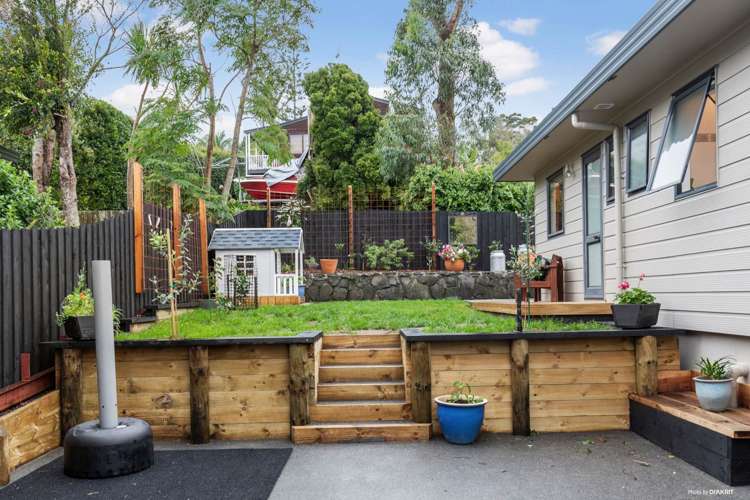 1/10 Knott Road Stanmore Bay_12