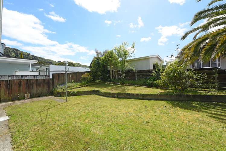 17 California Drive Totara Park_11