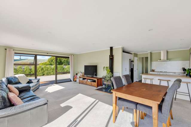 23 Lord Auckland Road Wakefield_4