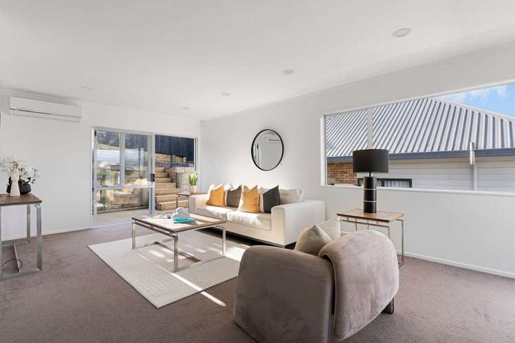 2/9 Colmar Road Mellons Bay_13