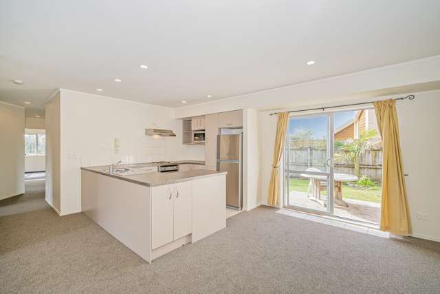 2/2 Dp Mayfair Close Whitianga_1