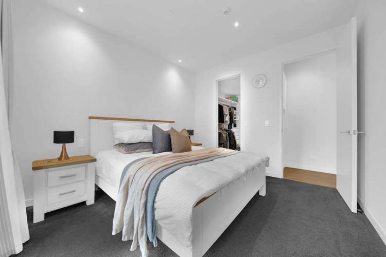 208/223B Green Lane West Epsom_13