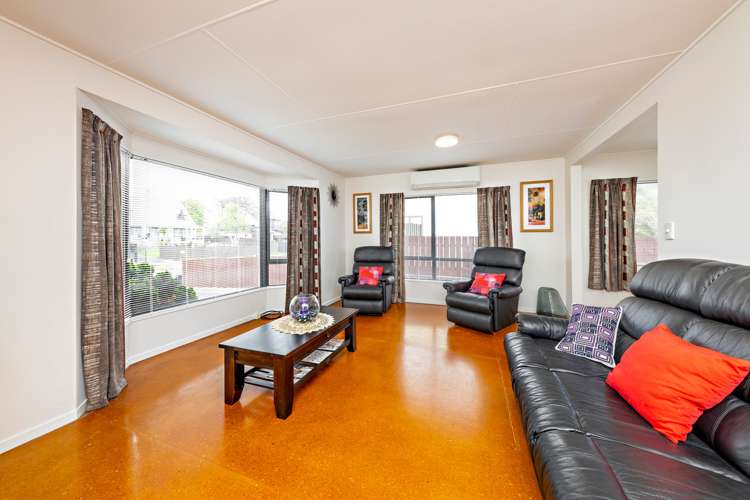 28 Seaward Place Wattle Downs_4