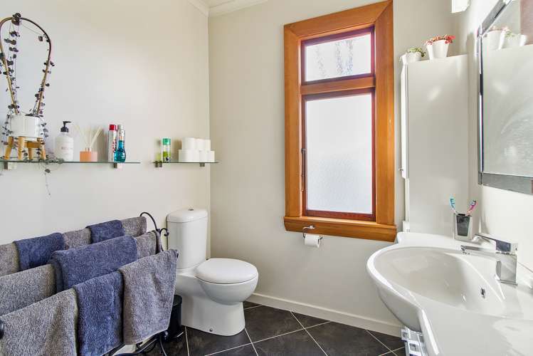 6 Kitchener Square Highfield_16