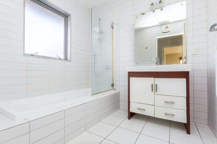 869b High Street Boulcott_14