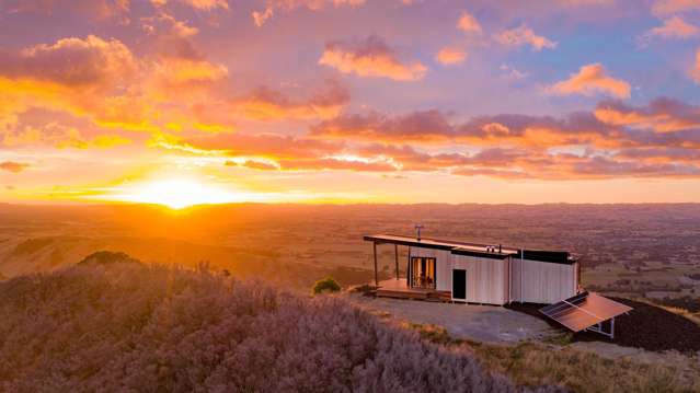 Moonlight Peak – Where Luxury Meets the Horizon